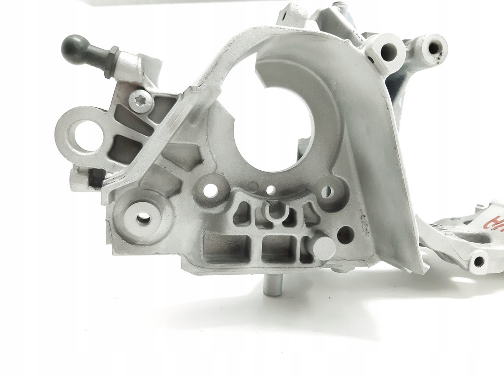 фото №5, Vw arteon 2.0 tdi cua кронштейн генератора 04l903143d