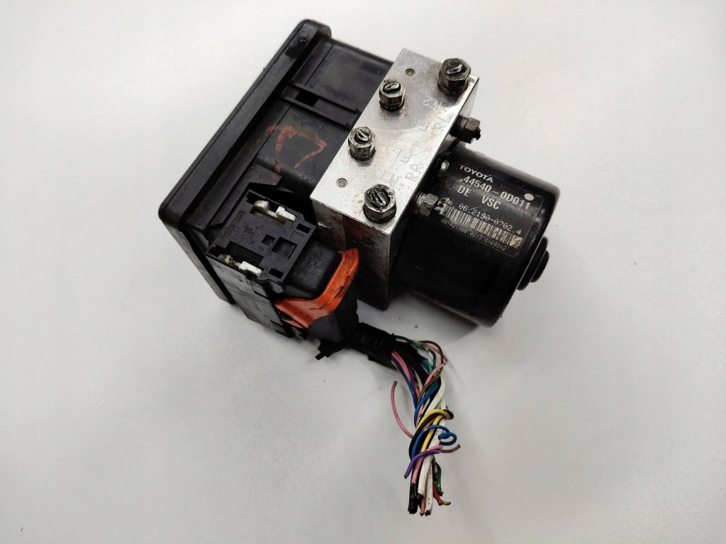 фото №1, Насос abs toyota yaris ii 44540-0d011