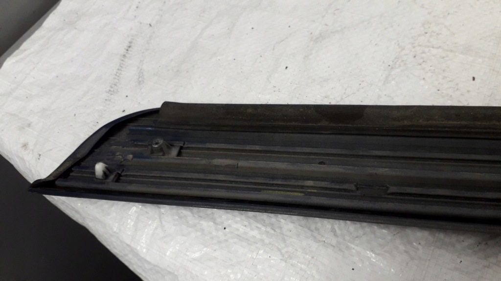 фото №7, Молдинг дверь накладка правый задняя skoda superb