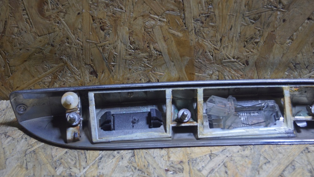 фото №7, Молдинг крышки багажника накладка laguna iii