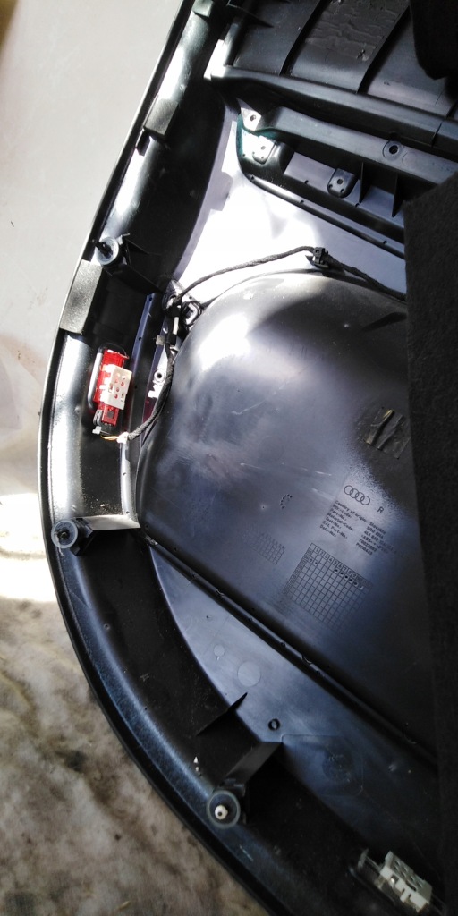 фото №12, Audi q7 4l обивка дверь правый перед 06r bose