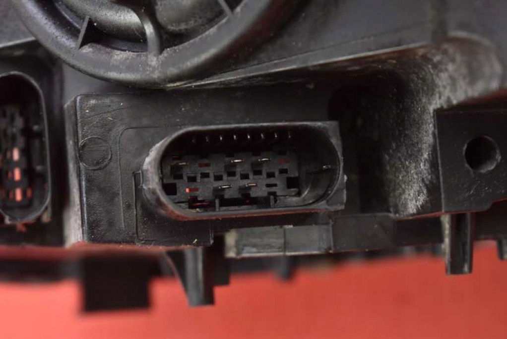 Фара правий лампа перед лінза uk 1305235872 mercedes s-klasa w221 Київ