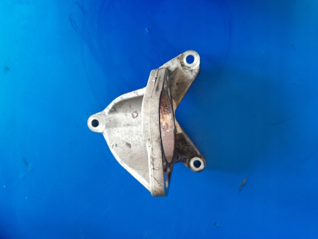 Купити Mocowaniepodpora піввісь renault 1.6 dci