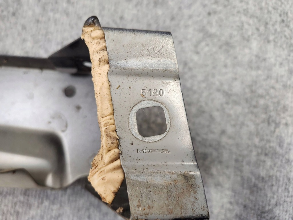 фото №12, Крыло левый передний перед - jeep compass ii 2017-2024