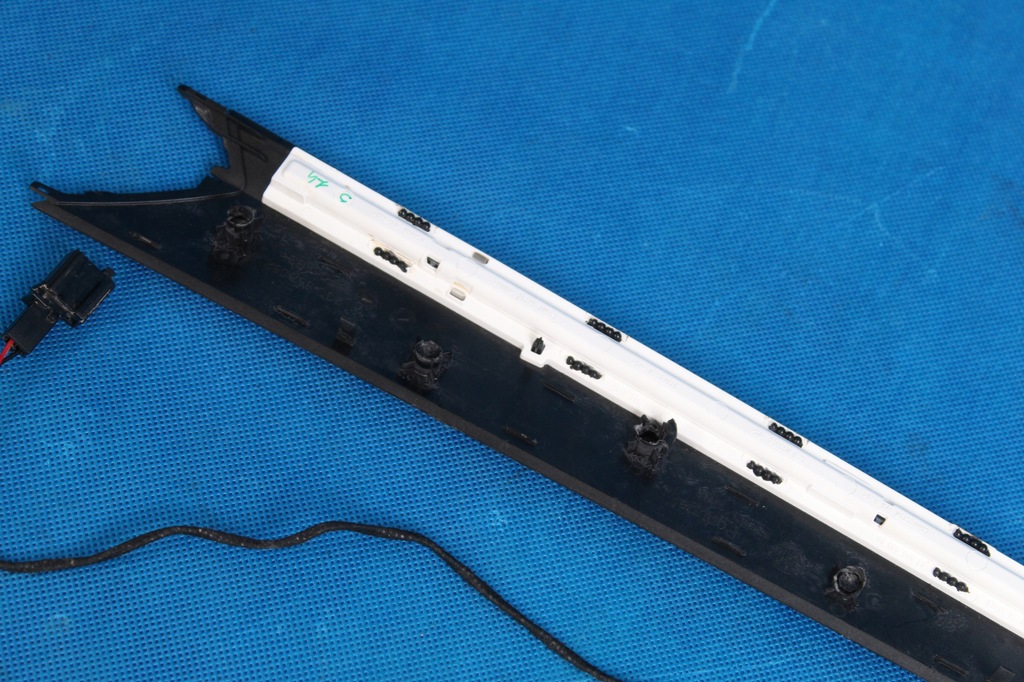 фото №6, Vw t-roc cabrio dekor led дверь правых 21r 2gc858066b