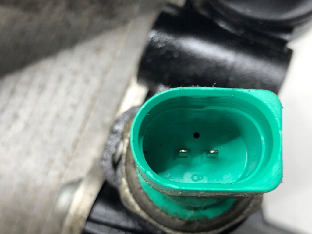 фото №5, Основа фільтра оливи skoda rapid 03l117021c 1.4 90km корпус