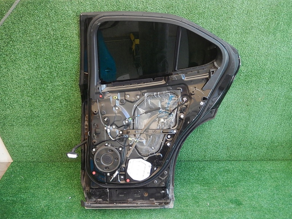 фото №2, Дверь правый задняя lexus ux