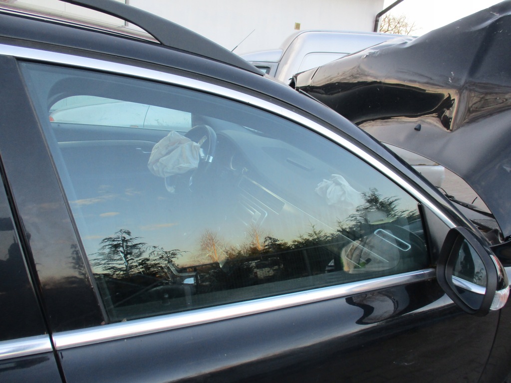 фото №1, Стекло дверь правая перед volvo v70 iii 10r