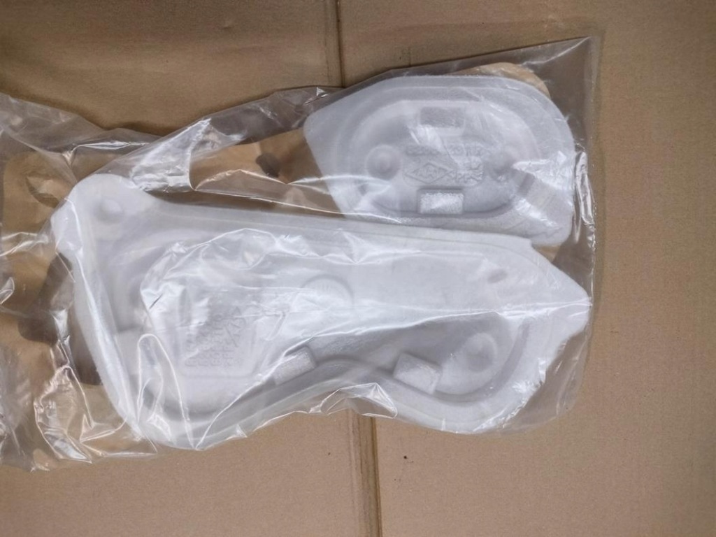 фото №1, Шумоізоляція двері правий задня scenic iv nowe оригінальний номер