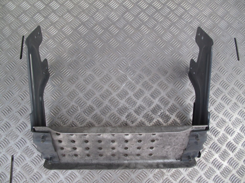 фото №6, Підніжка з крепленнями входу do кабіни scania r s