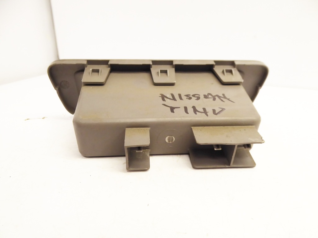 фото №4, Almera tino 5d бардачок пластик ручка дверь