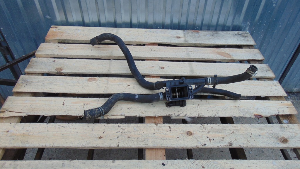 фото №1, Корпус термостата ford fiesta mk7 lift 1.5 tdci