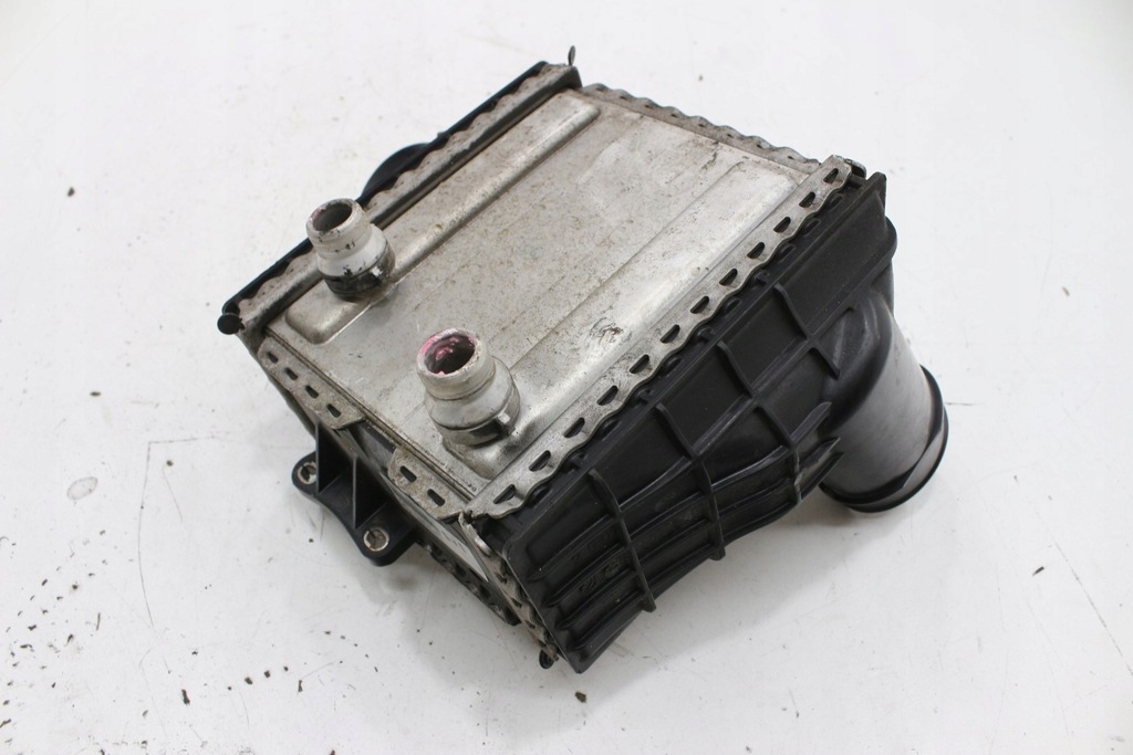 фото №10, Интеркулер a6510900314 mercedes w205 2.2 cdi