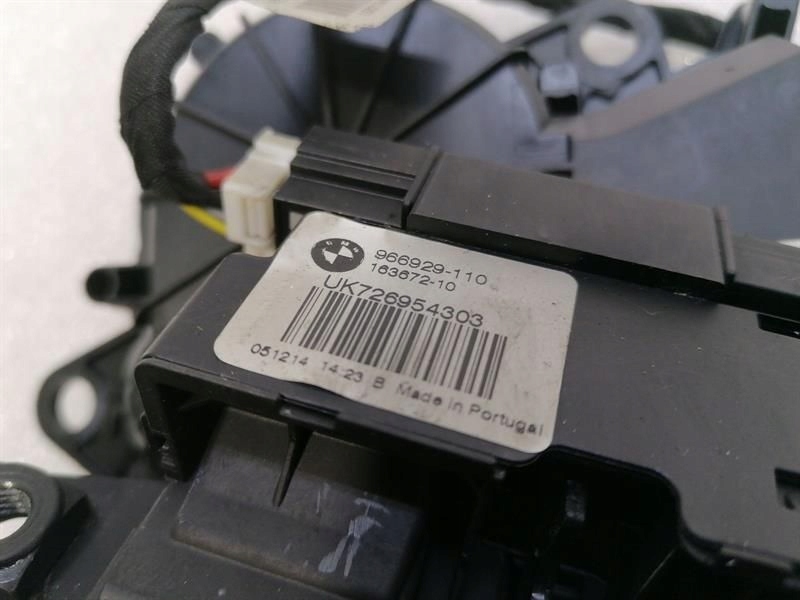 фото №7, Замок багажника rolls royce ghost series ii 2 923201 замок задний крышки