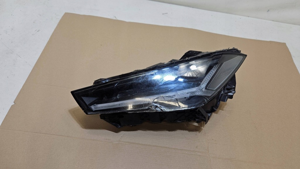 фото №1, Лампа перед передняя левая lamborghini urus 4ml941035c