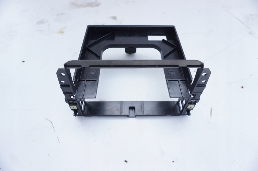 фото №1, Корзина pod радіо citroen c4 ii b7