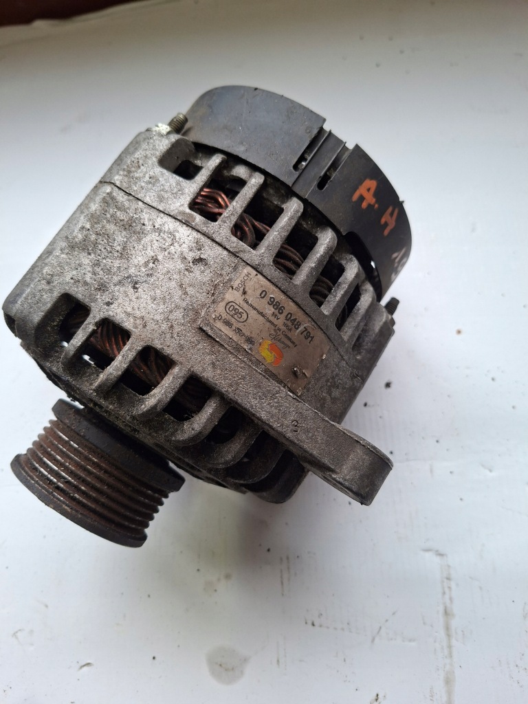 фото №1, Генератор opel astra h 1.9 cdti 0986048791