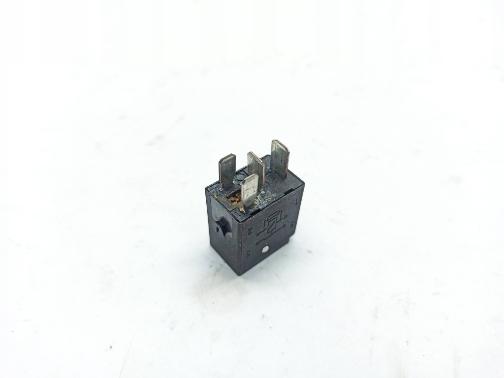 фото №9, Mercedes-benz cls c219 2005 реле