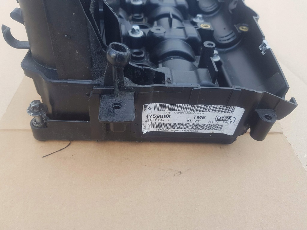 фото №6, Кришка клапанів кришка avensis t29 verso auris ii 1.6 2.0 d4d 1ww n47