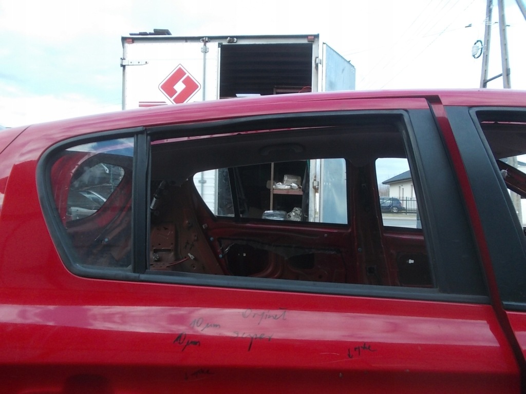 фото №1, Скло малий правий задня hyundai i20 08-14