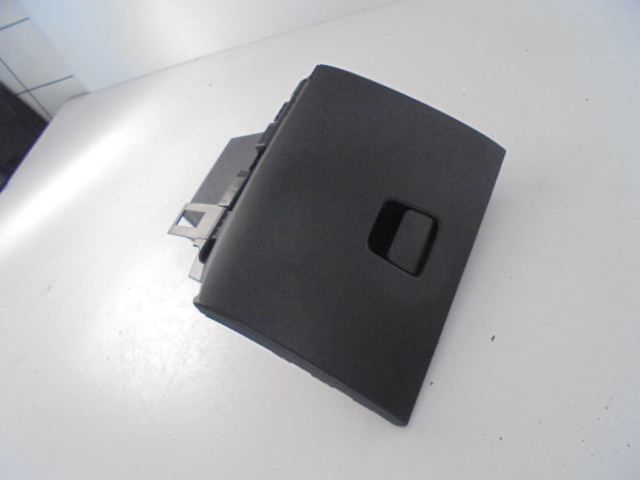 фото №1, Бардачок пасажира citroen c3 aircross 17-