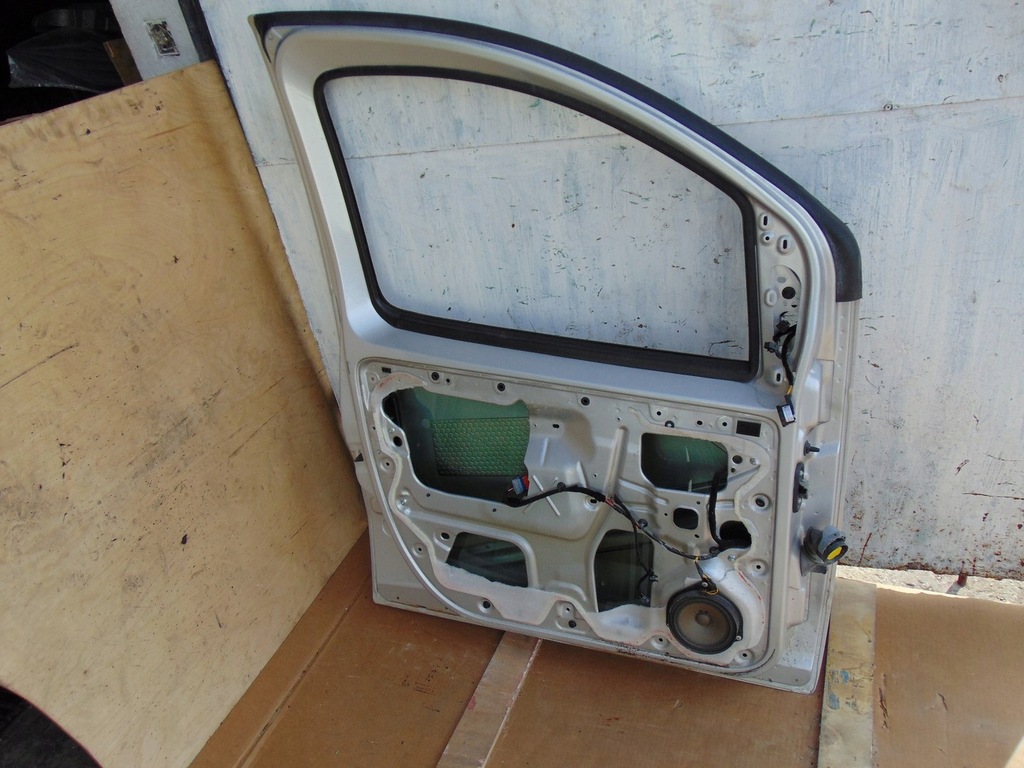 фото №11, Двері лівий перед citroen nemo сріблястий