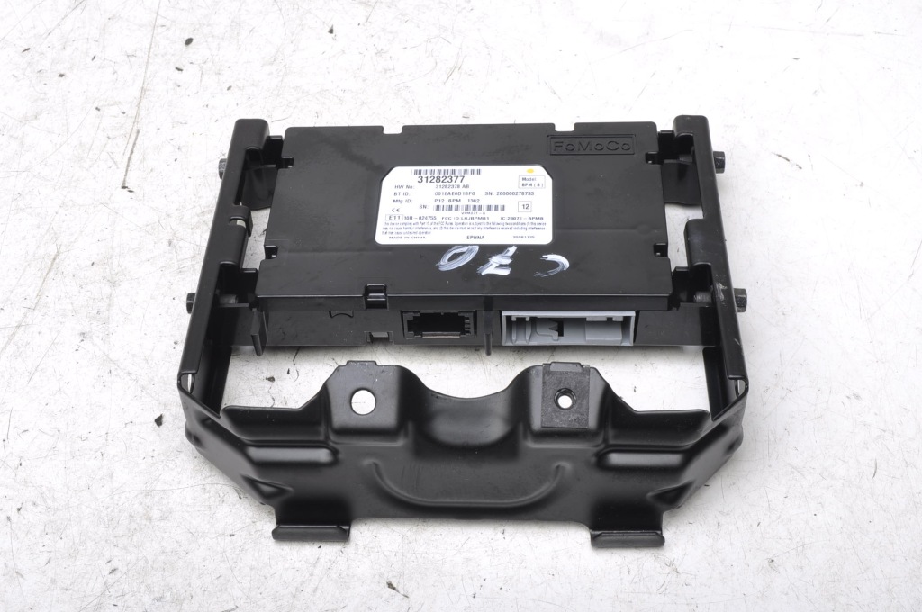 фото №1, Volvo c70 ii модуль bluetooth 31282377 кронштейн