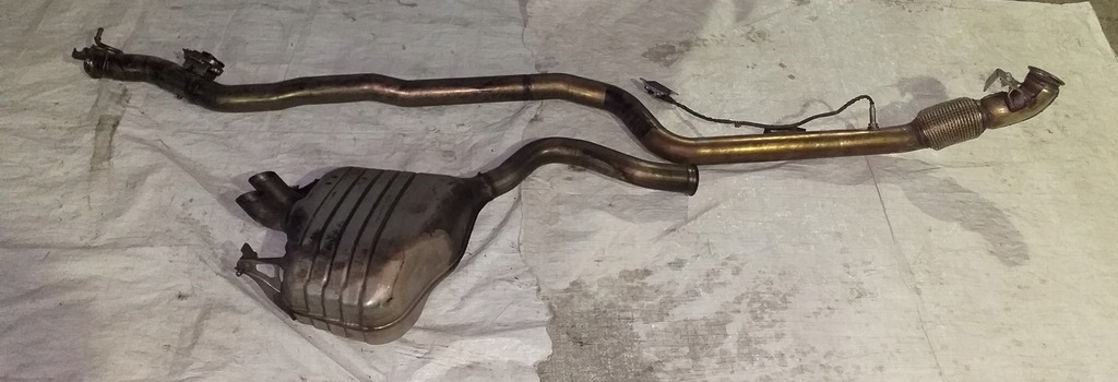 фото №1, Mercedes w205 гасник вихлоп труба