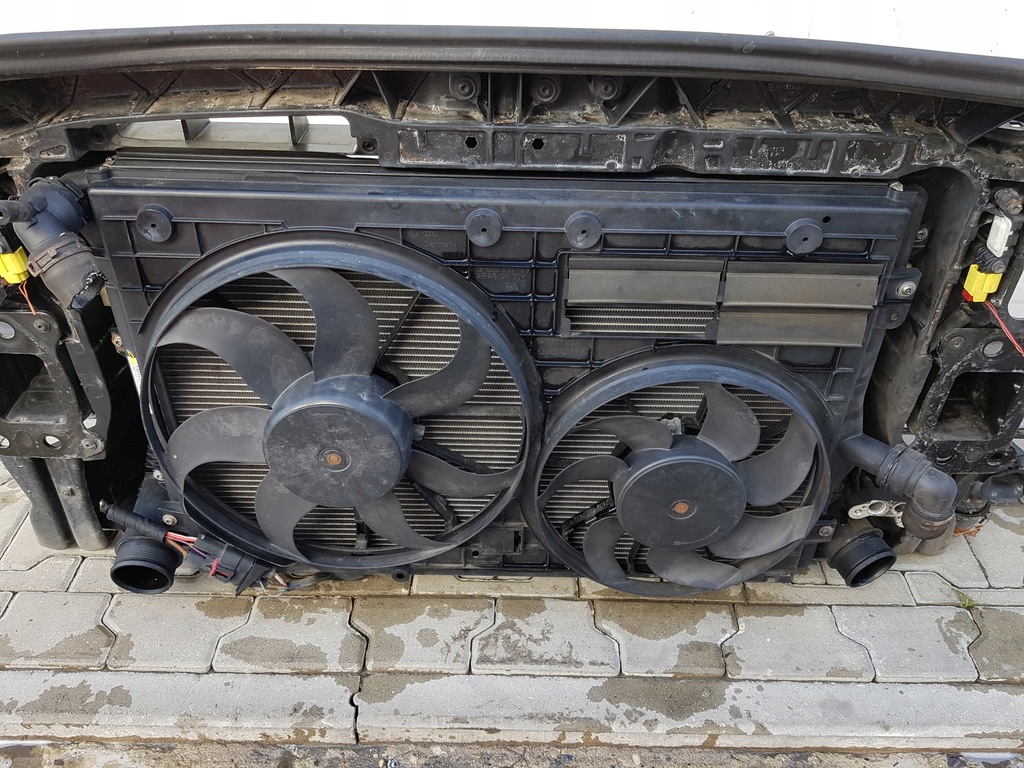 фото №4, Audi a3 8p lift 08r- 2.0 tdi pas передний радиатор