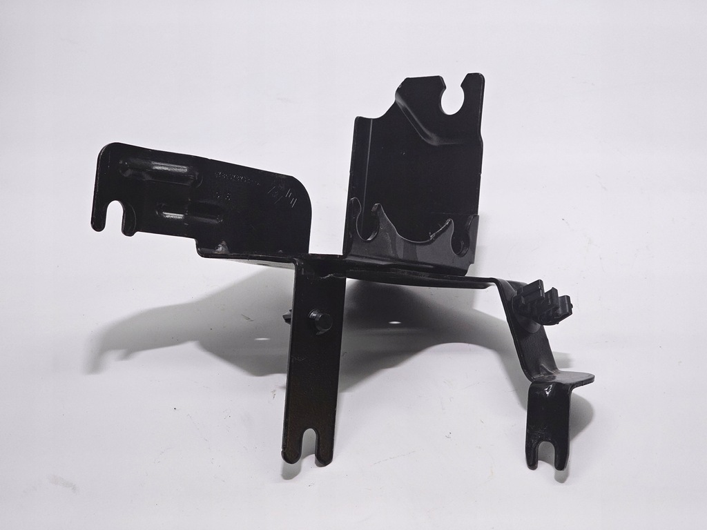 фото №1, Кронштейн кронштейн насоса abs renault zoe #4581