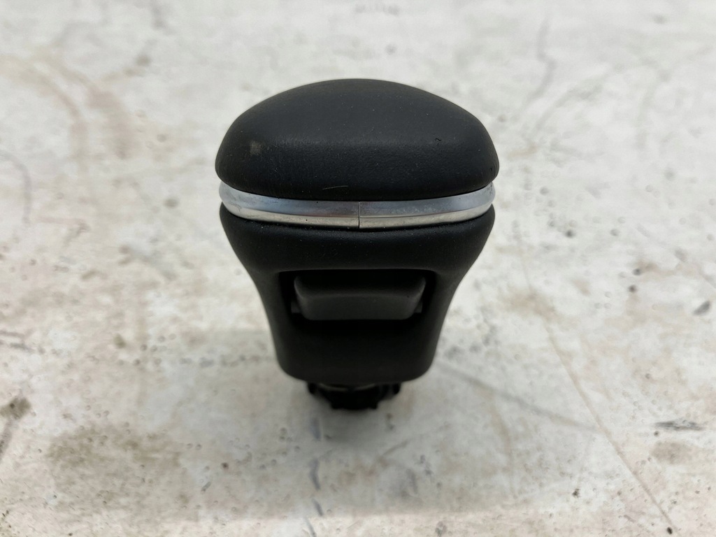 фото №5, Yaris cross автоматическая коробка передач ручка выборщик домкрата переключения передач