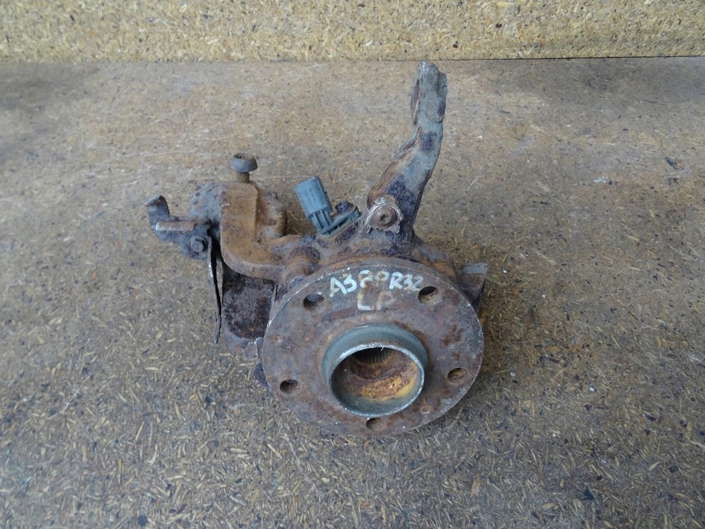 фото №1, Audi a3 8p r32 поворотный кулак левая левый перед передняя