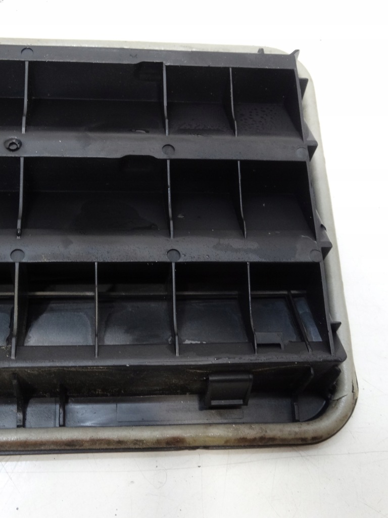 фото №6, Решітка вентиляційна відповітрювач задня bmw 3 f30 f31 6422-9284647