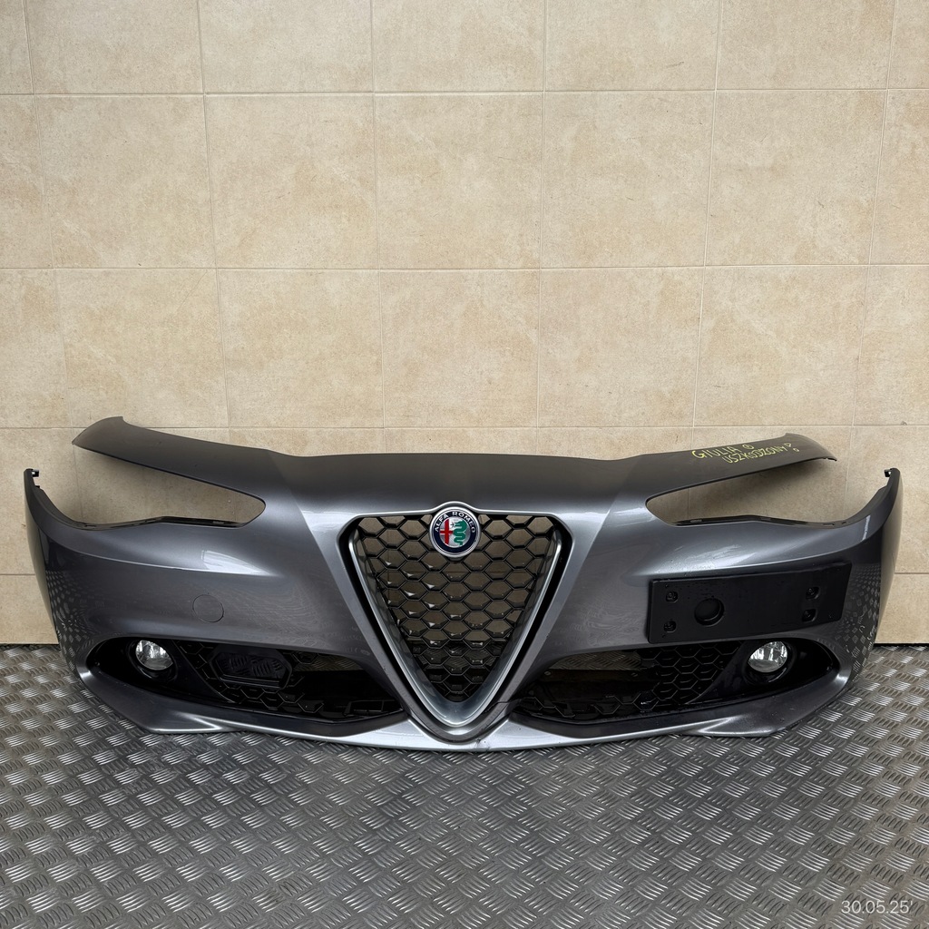 фото №1, Бампер передний kompletny alfa romeo giulia 2017 rok