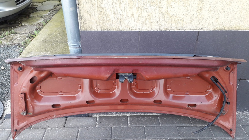 фото №12, Suzuki baleno 4d sedan 94-98 крышка багажника задняя комплектная