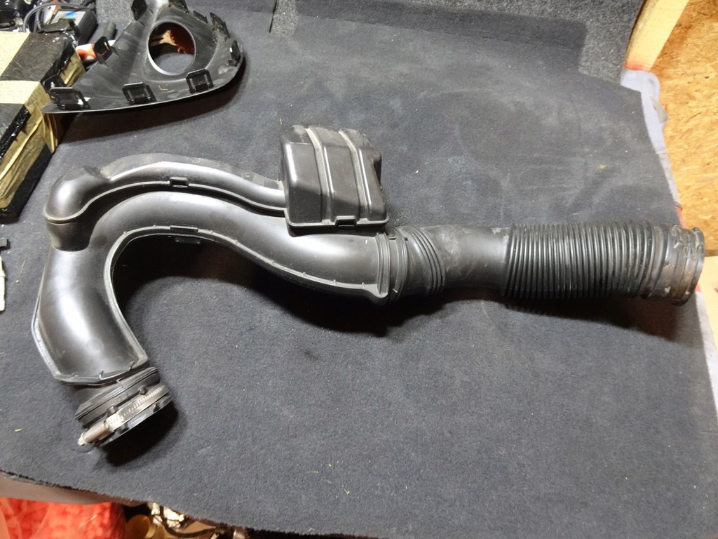 фото №1, Opel vivaro b 1.6 труба воздуха 93451664