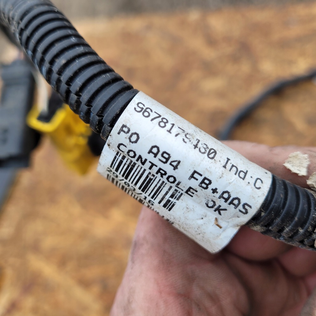 фото №7, Джгут бампера задня peugeot 2008 i 9678179480