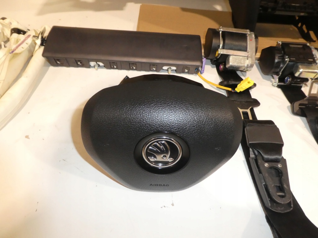 фото №8, Skoda superb ii lift приборная панель консоль подушка безопасности шторки безопасности ремни