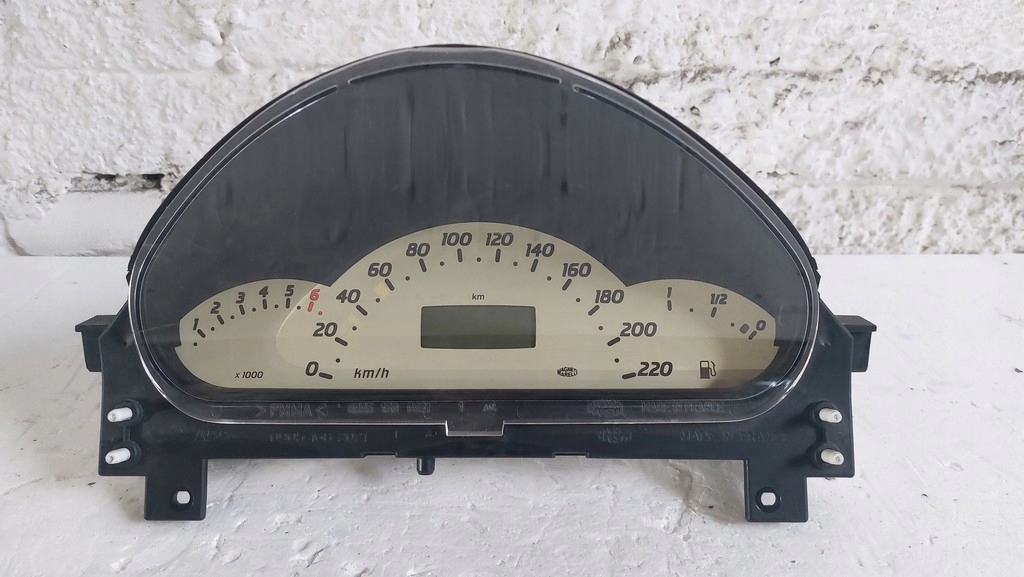 Купить Mercedes w168 счетчик приборная панель a1685405211