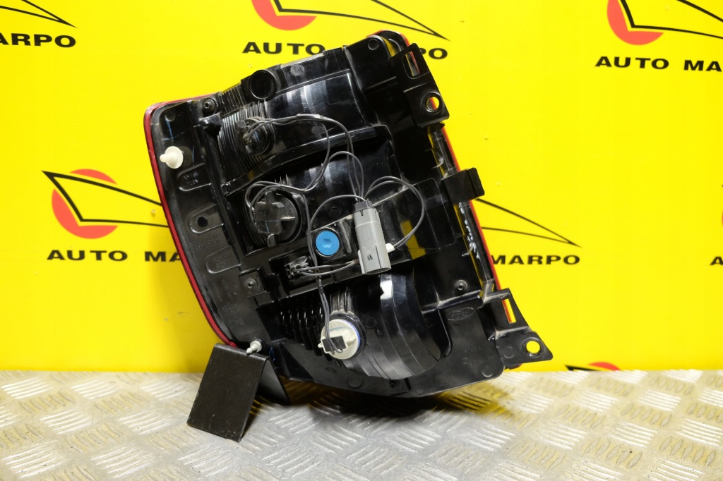 Купить Ford bronco sport 2021- фара задняя правая задняя америка