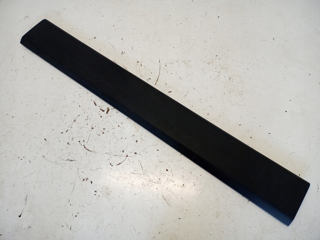 фото №1, Молдинг боковая левая renault master iii 828210160r