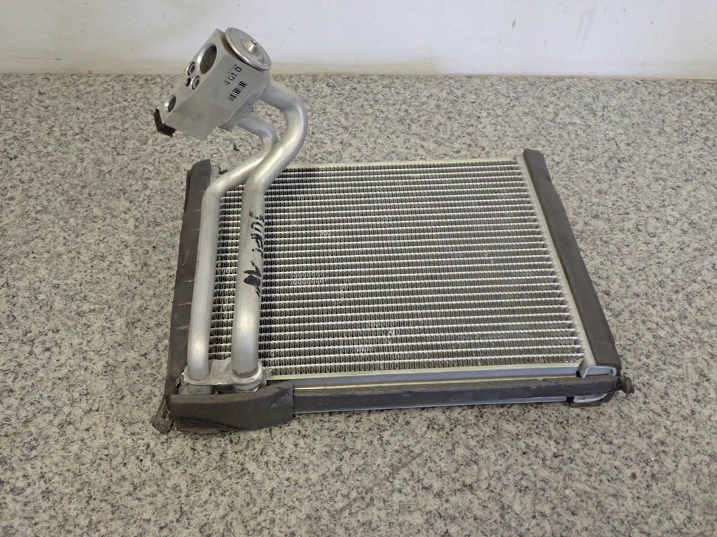 фото №5, Suzuki swift mk7 10-16 випарник з клапан