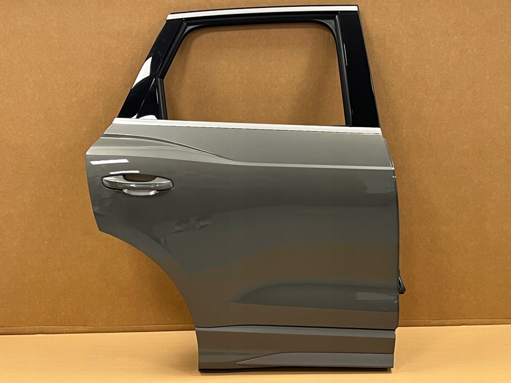 фото №1, Audi q3 83a дверь задняя lx7g