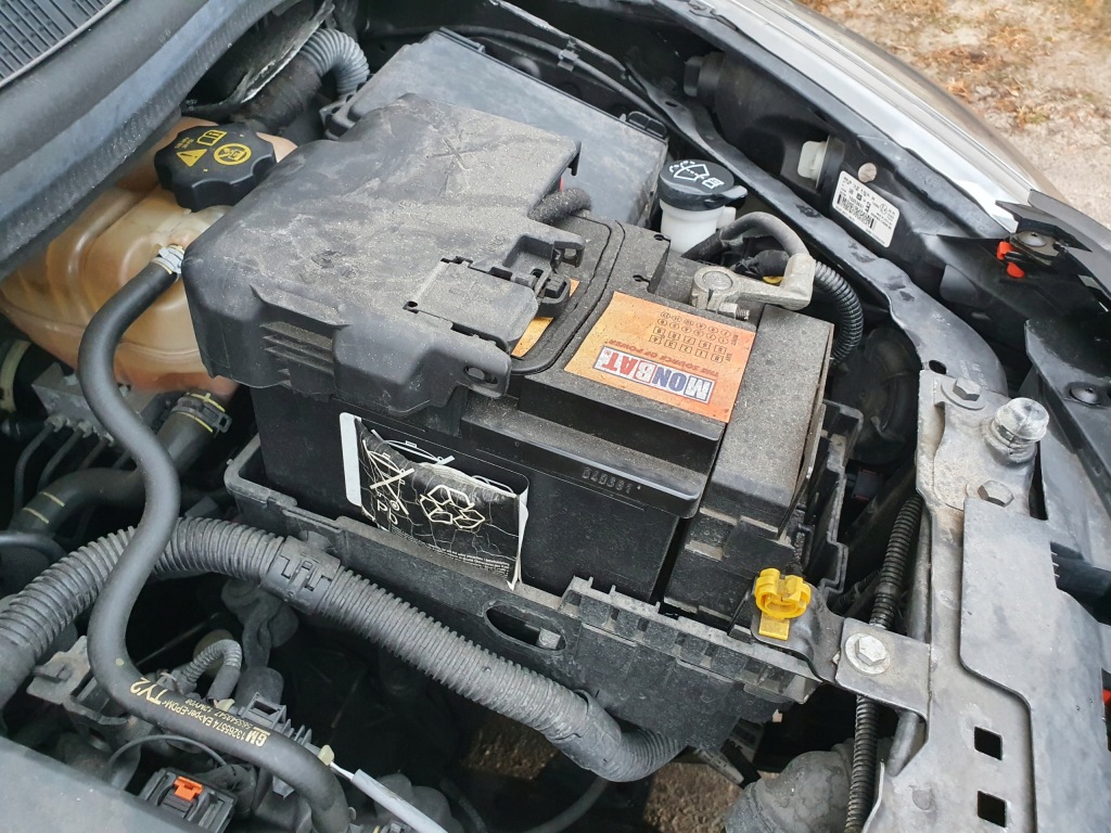 фото №1, Корпус основание аккумулятор opel meriva b