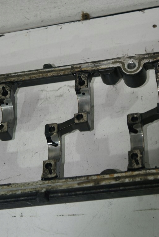 фото №9, Audi a8 d3 4.0 tdi крышка валов 057286 кронштейн