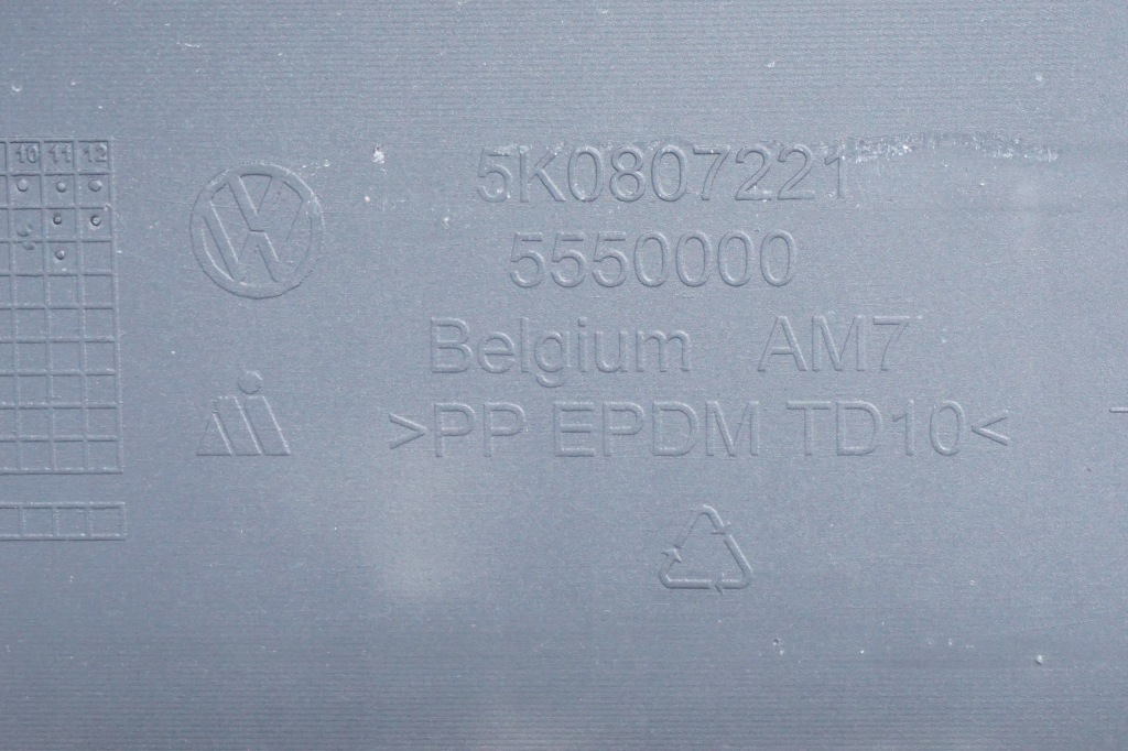 фото №13, Бампер передній kompletny vw golf vi 08-12 5k0807221