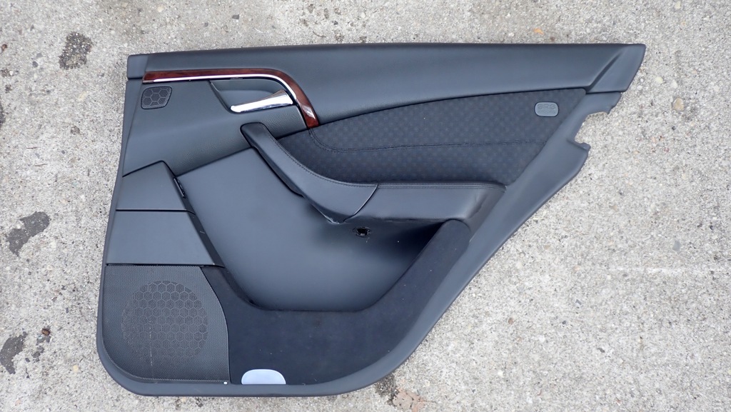 фото №1, Обшивка оббивка двері правий задня mercedes w220