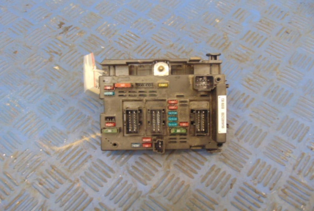 фото №1, Peugeot 206 1.6 16v модуль bsm