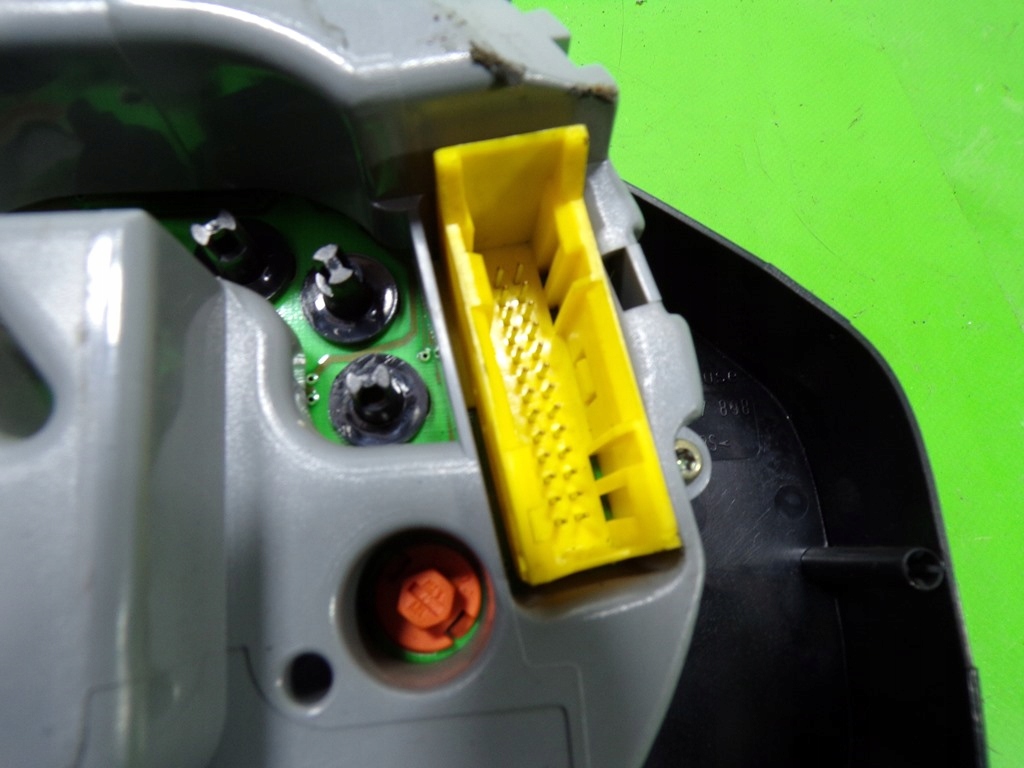 Audi a4 b5 счетчик приборы 8d0919272b Киев