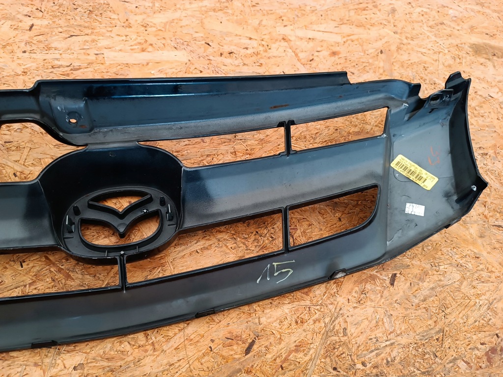 фото №16, Решітка радіатора решітка радіатора бампера перед 5t24-8150-baw mazda tribute 2004